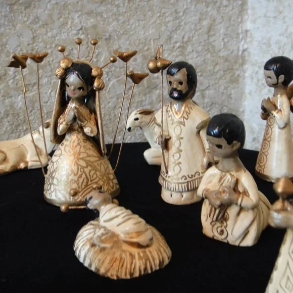 Nativity Set - Picture 7 of 11